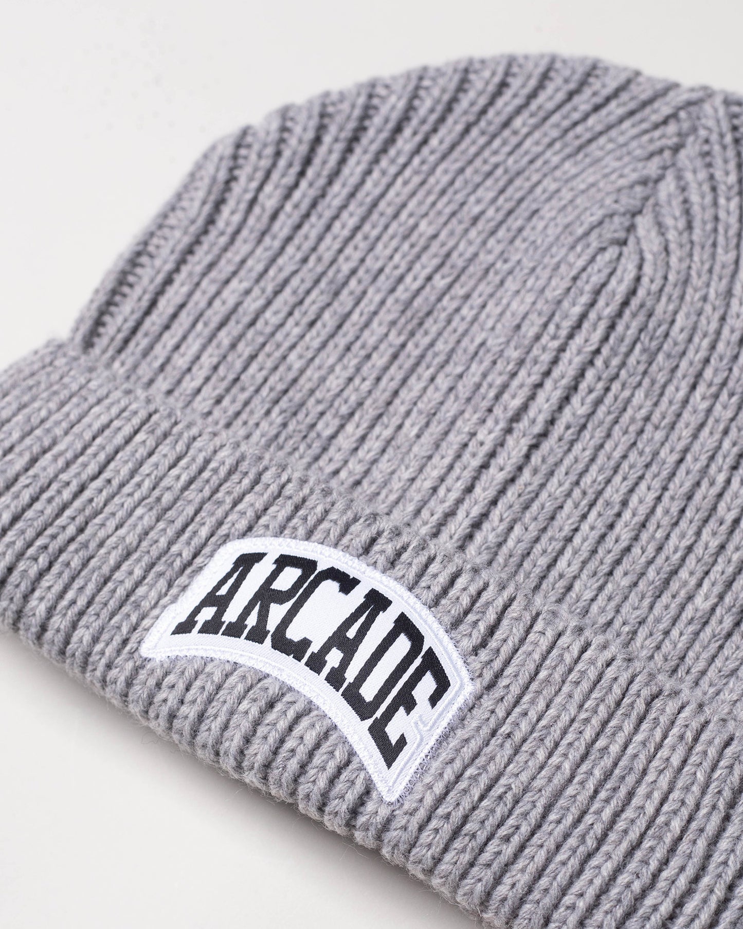 Arch Patch Beanie – Heather