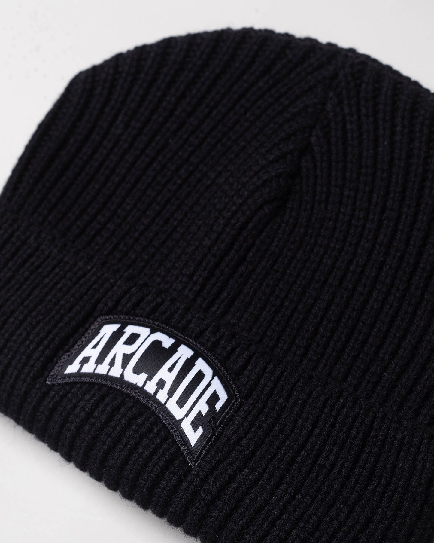 Arch Patch Beanie – Black